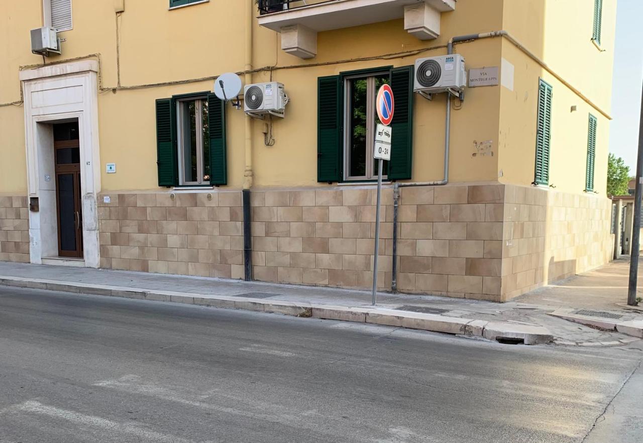 B&B Piano Romano -Con Parcheggio Privato Gratuito- Foggia Luaran gambar
